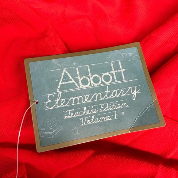 Abbott Elementary Red Sleeveless Vest Size 3X New - Picture 3 of 4